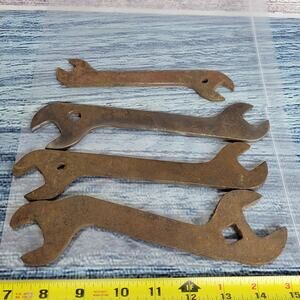Vintage 4 pieces steel flat Misc wrenches different sizes two sided